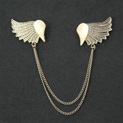 China Interesting ALLOY Fashion Simple Men's Rudder Chain Brooch Glass Deer Headband Chain Personality Costume Accessories Corsage Pin for sale