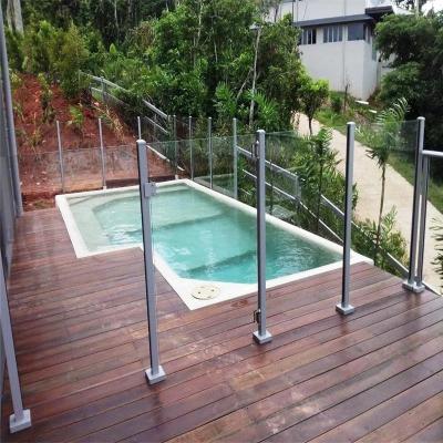 China Op maat gemaakt Zwarte Aluminium Glas Railing Panels Balkon hek Te koop