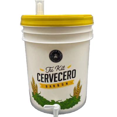 China High performance-price ratio 5 gallon 20 liter food grade plastic bucket for beer wine fruit fermentation for sale