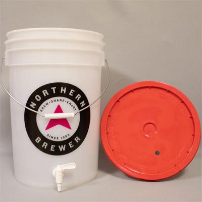 China Food Grade Plastic Bucket Plastic Barrel Jerry Can For Chemical Liquid Packaging for sale