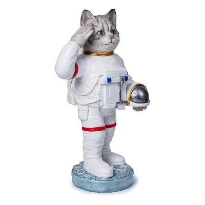 China Resin Cat Astronaut Chic Beautiful China Lovers Statue Open Home Decor for sale