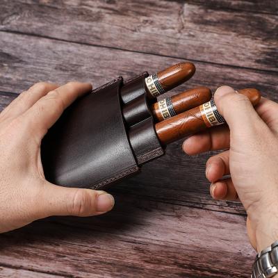 China Custom Genuine Leather Cigar Box OEM Cigar Box Humidor Case Retro Fashion Style Luxury Genuine Leather Cigar Box For Men for sale