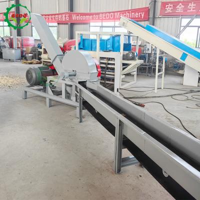 China Máquina de trituración de madera de 37 kW de alimentación automática con capacidad de 3-5 t/h en venta