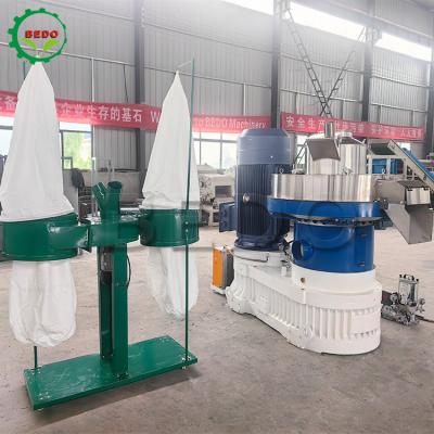 China 1500-2000kg/h Capacidad de la máquina de molino de pellets de madera 0,15kw potencia de la bomba de engranajes ZQ500 Reducción en venta