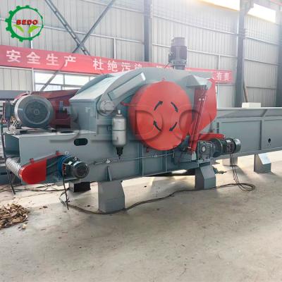 Chine Durable 160KW lourd service chaîne d'alimentation tambour déchiqueteur broyeur de bois pour le recyclage du bois à vendre