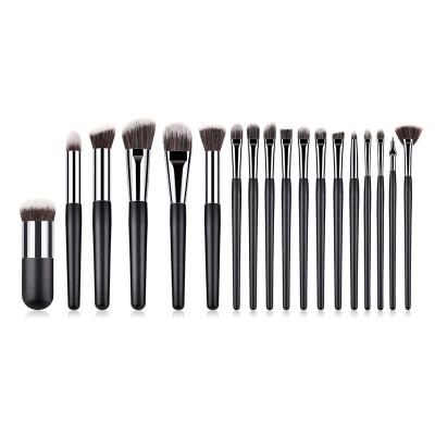 China Angular Blush 18 Pcs Handle Black Maquillaj Al Por Mayor Natural Vegan Cosmetics Personalized Makeup Brush Set Makeup Brush Custom Volume for sale