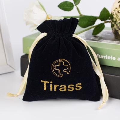 China Suction Pouch Velvet Bag Packaging Custom Black Velvet Gift Bag Velvet Packaging Pouch With Drawstring for sale