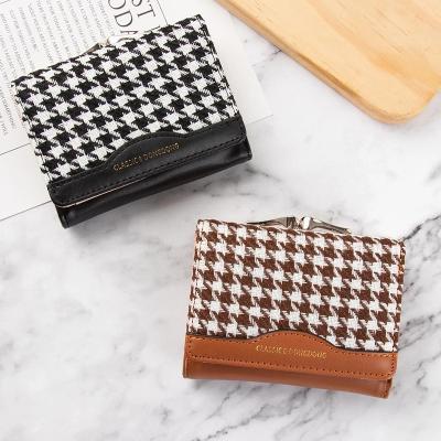 China No Contrasting Women's Wallet Fashion Shorts Buckle Color Folding Houndstooth Clutch Purse Ladies Multi-card Holder Coin Purse for sale