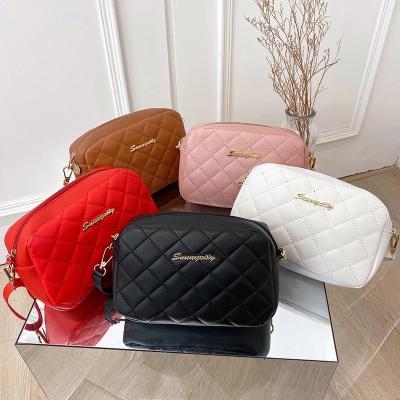 China 2022 Small Messenger Bag For Women Trend Lingge Embroidery Camera Shoulder Bag Female Fashion PORTABLE Female Cross - Ladies Chain Body Bags for sale