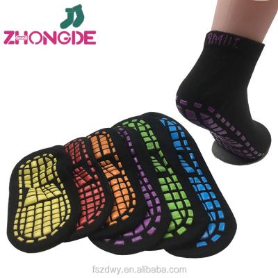 China ZD004 antibacterial customized non slip size anti slip trampoline grip park jumping socks custom price for sale