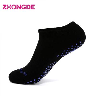 China Women yoga/workout/gym custom made antibacterial/anti-slip silicon dance pilates grip socks rubber yoga socks for sale