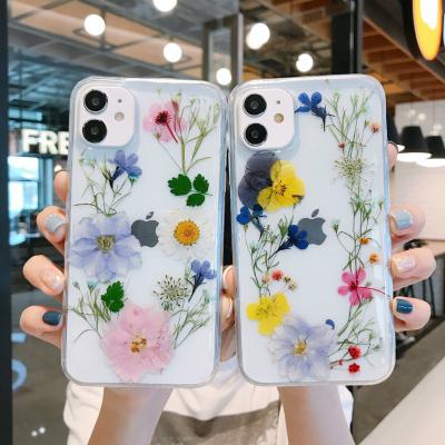 China Beautiful Unique Creative Lightweight High Quality Clear Acrylic Dry Flowers Custom Design Pressed Flower Pattern Phone Case For iphone 11 for sale