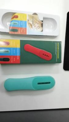 China Het privé Etiket Gezichts het Reinigen Diepe Reinigen van Borstelsonic brush silicone face brush Te koop