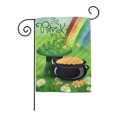 China High Quality Happy St. Patrick's Day Clover Irish Holiday Customized Garden Banner Polyester Decorative Garden Flag FLYING for sale