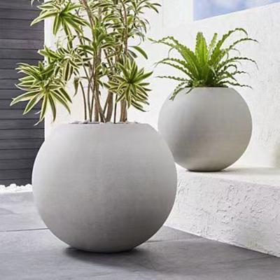 China Modern Creative Spherical Outdoor Nordic Creative Pots Leisure Planter Garden Design Flowerpot Fiberglass Indoor Flower Pot for sale