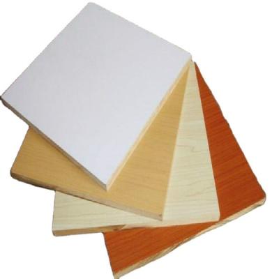 China 6mm 15mm 18mm Traditional Double Sided Solid Color Wood Grain White Black Color Melamine MDF for sale