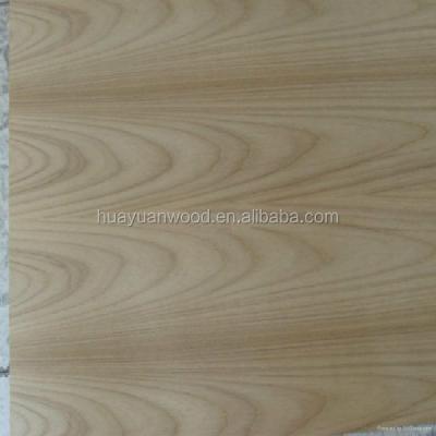 China Modern Decorative Veneer Oak Teak Ash 2.7mm Fancy Plywood Doors Skin Plywood for sale