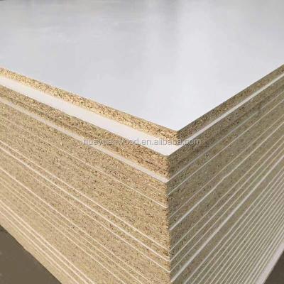 China Modern 18mm Laminated 15mm Chipboard Particleboard Prices for sale