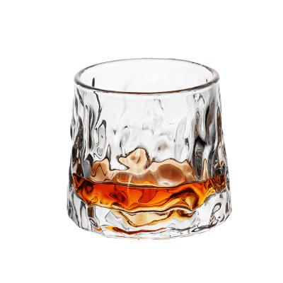 China Modern Embossed Clear Crystal Luxury Daruma Whiskey Glass Cups Whiskey Tumblers Sets With Walnut Ebony Stand for sale