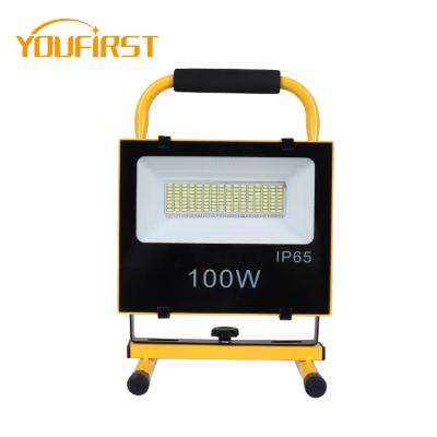 China Outdoor Waterproof Portable Park/Stadium Camping/Construction/Emergency/Emergency Car Charging Usb Rechargeable 100w 200w Work Led Flood Light for sale