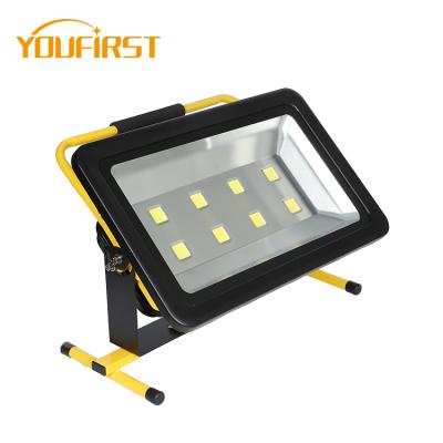 China Hot sale aluminum rechargeable led flood light cob Ip65 200watt 300watt 400watt park/stadium car camping/construction/emergency/light for sale