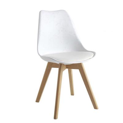 China EUROPEAN Wholesale Tulip White Dining Chair PP Cushion Chairs With Wooden Bench Legs for sale