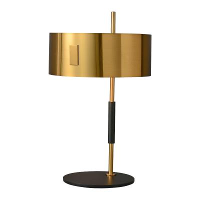 China Modern Minimalist Iron Postmodern Minimalist Luminous Nordic Metal Light Nordic Metal Light Bedside Hotel Restaurant Golden Table Lamp Luxury LED Desk Lamp for sale