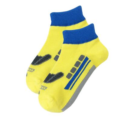 China Athletic Boys Crew Socks Non Slip Athletic Socks Socks for sale