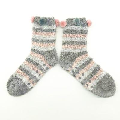 China Breathable Custom Design Logo OEM Design Cute Winter Thick Warm Crew Socks For Women for sale