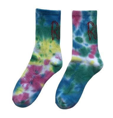 China Popular Vivid Color Link Dye Breathable Hip Hop Skateboard Sports Socks Soft Cotton Couples Socks for sale