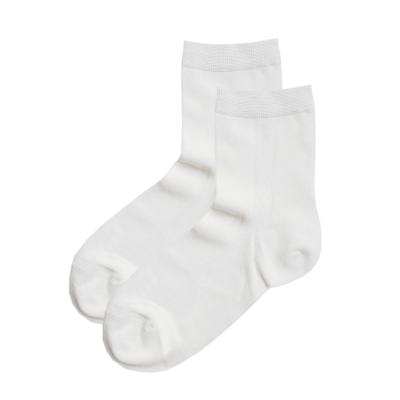 China High Quality QUICK DRY White Bamboo Fiber Summer Mid Calf Length Mens Socks for sale