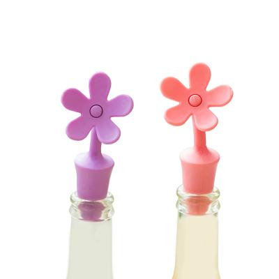 China Non Spill Wholesale Silicone Wine Bottle Stopper Reusable Design Flower Caps Caps for sale