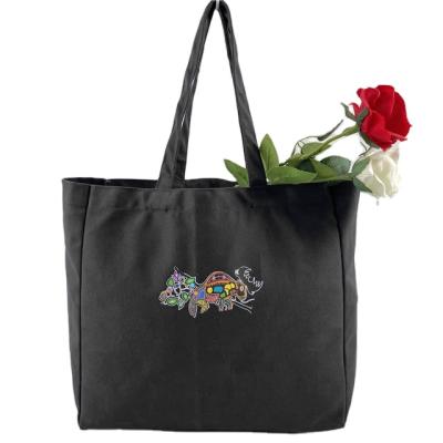 China 100% Customized Eco-friendly Embroidered Logo Canvas Shopping Black Tote Bags With Zipper for sale