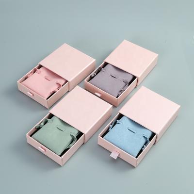 China Soft and high quality wholesale custom jewelry box suitable for women's labor travel carrying jewelry box for sale