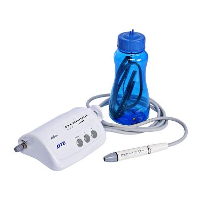 China Metal Woodpecker D6 LED Cavitron Dental Piezo Ultrasonic Air Scaler Polisher Vet Machine with Bottle for sale