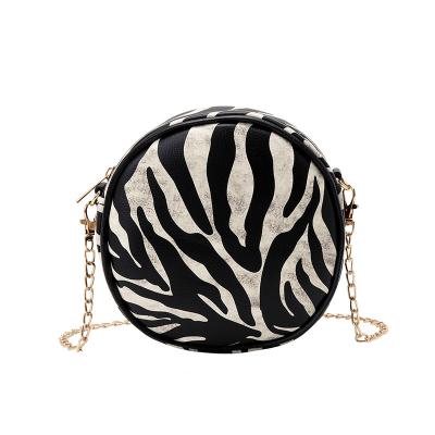 China Round Fashion Ladies Bag Fashion Leopard Print Shoulder Bag Small Messenger Bag for sale