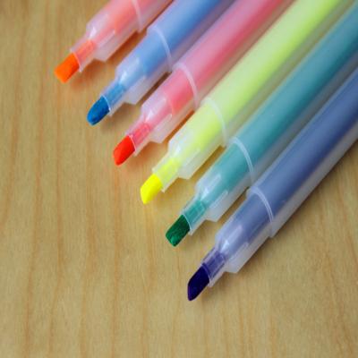 China 2019 environmental friendly non-toxic paint triangle highlighter ink brand double head key highlighter bar for sale