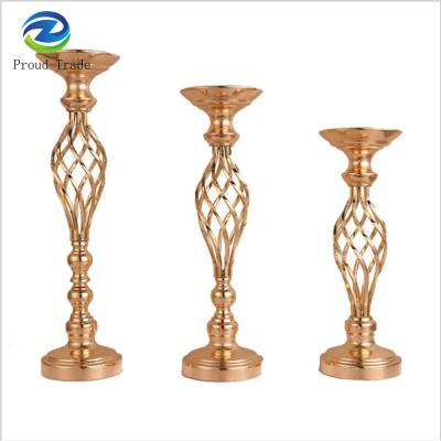 China Cozy Table Centerpieces Wedding Candlestick Crystal Centerpieces For Wedding Table for sale