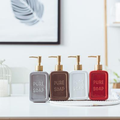 China Modern 475ML Liquid Soap Dispensers Pump Up Matt Ceramic Lotion Dispenser Soap Bottle Outdoor Bathroom Accessories for sale