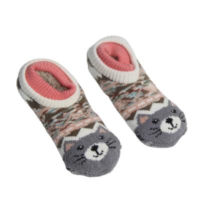 China 2021 Hot Sale Cute Cartoon Cat Jacquard Knitted Non-slip Floor Socks For Women S0043 S0043 for sale