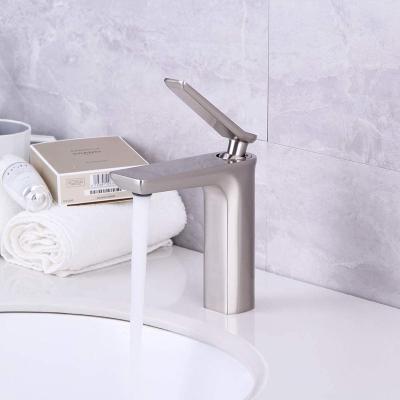 China EVA Simple Single Handle Single Hole Sink Faucet Metered Taps Without Splash And cUPC Water Supply Hose Faucet Basin Faucet for sale