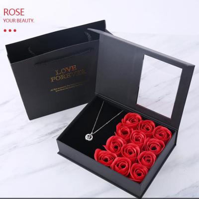 China Ingenious New Arrival Valentines Day Girlfriend Gift Box Mothers Day Soap Flower Gift Box With 12PCS Rose for sale