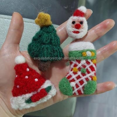 China 2022 High Quality Felted Christmas Tree Santa Claus Elk Mini Christmas Hat Cute Socks Ornament Toys Wool Felt Christmas Decoration for sale