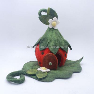 China Handmade fairy tale Nepal wool felted decoration toy children pumpkin house luxury craft felt Halloween ornament for sale