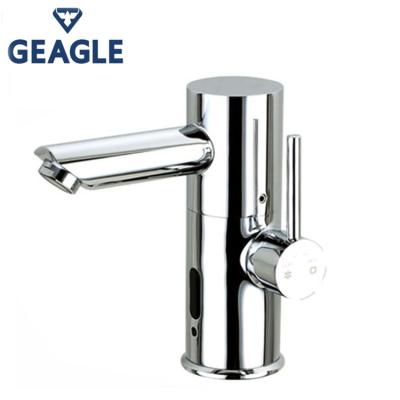 China Electric Faucets Water Saving And Sanitary Manual And Sensor Controlled Faucet for sale