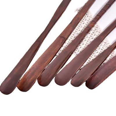 China Factory Outlet OEM Comfortable Luxury Long Grip Shoehorn Wooden Shoe Horn For Japan America for sale