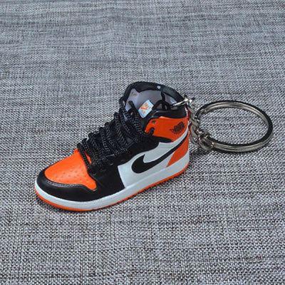 China PVC new 3d rubber dropshipping 3d sneaker 3d key chain jordan mini sneaker key chain for sale