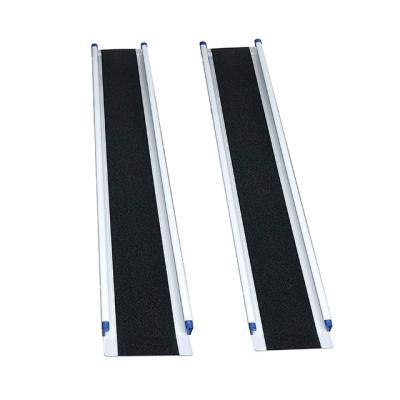 China 6061 Aluminum Alloy Stepless Wheelchair Channel Ramp Protable Mobility Safty Adjustable Telescopic Ramps for sale