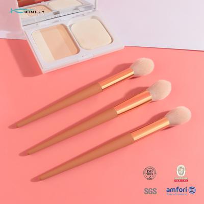 Chine Les différentes brosses de base de maquillage de Bronzer écologiques rougissent des brosses de maquillage à vendre