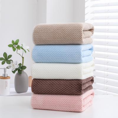 China Sustainable High Density Warp-Knitted Coral Fleece Pineapple Bath Towel Absorbent and Non-linting Gift for sale